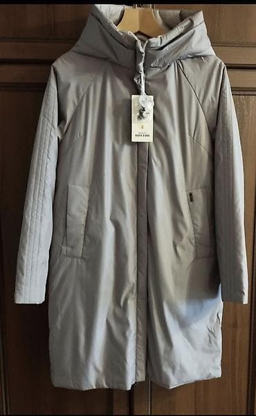 Продам плащи женские