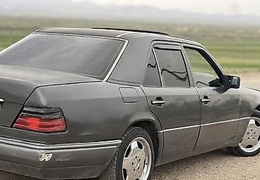 Mercedes-Benz W124: 1994 г., 2.2 л, Механика, Бензин, Седан — 1