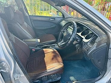 Honda Torneo: 2002 г., 1.8 л, Автомат, Бензин, Седан — 5