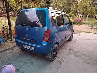 Suzuki Wagon R: 2002 г., 1.3 л, Механика, Бензин, Хэтчбэк