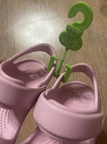 Детская обувь: Продаю CROCS C9 (25, 26 размер), б/у. Длина стопы в см 16,5. Состояние — 2