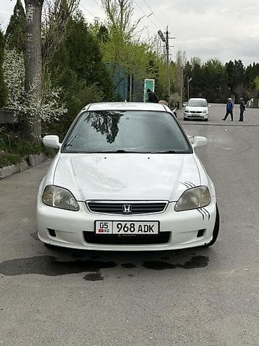 Honda Civic: 2000 г., Механика, Бензин, Седан