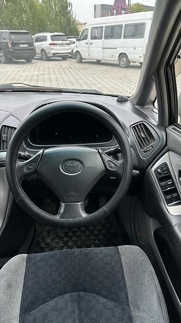 ford focus 3: Toyota Harrier: 2000 г., 3 л, Автомат, Бензин, Кроссовер — 9