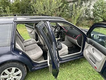 х5 е 53: Volkswagen Golf: 2002 г., 1.6 л, Автомат, Бензин, Универсал — 6