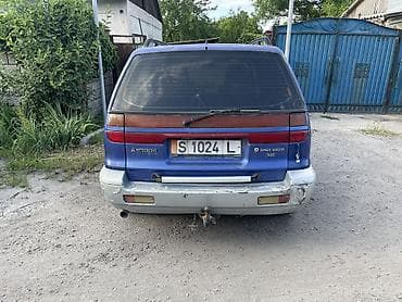 митсубиси спаке стар: Mitsubishi Space Wagon: 1996 г., 2 л, Механика, Бензин, Минивэн — 4