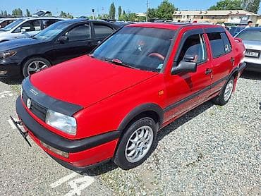 Продажа авто: Volkswagen Vento: 1994 г., Механика, Седан — 3