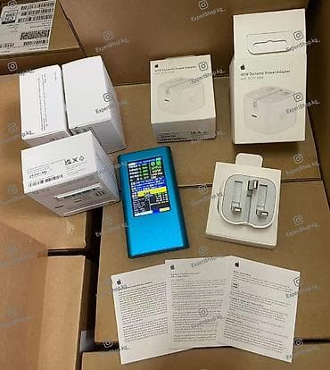 iphone charger: Оригинальный адаптер Apple 40 ватт (UK-вилка) - USB-C блок питания — 6