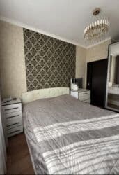 сдаю квартиру в 6 микрорайоне: 3 комнаты, 86 м², 106 серия, 4 этаж, Евроремонт — 3