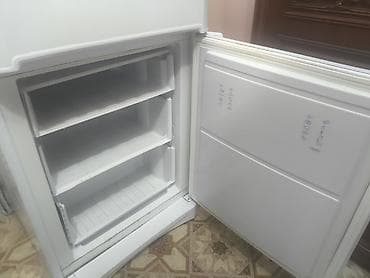 холодильник под мороженое: Холодильник Indesit, Двухкамерный — 2
