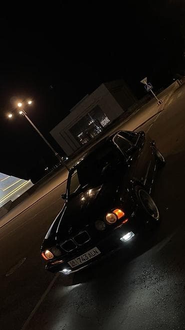 x 7: BMW 5 series: 1994 г., Седан — 9