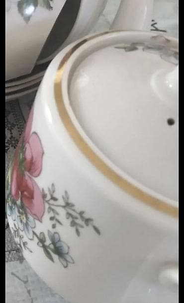 m s: Чайник новый СССР фарфор 1 сорт + тарелка 500 сом Чайные чашки новые — 3