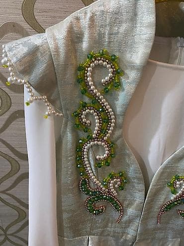 Спортивные костюмы: Мужской классический костюм-тройка IMPRESS by Sadefendi. Состав — 9