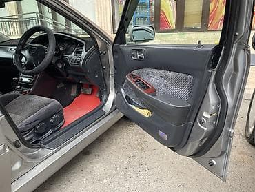 акорт: Honda Accord: 1999 г., 2 л, Бензин, Седан — 6