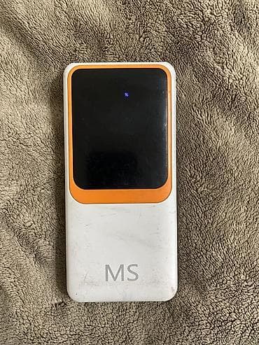 Внешний аккумулятор MS с встроенными кабелями - Емкость: 10 000 мА·ч