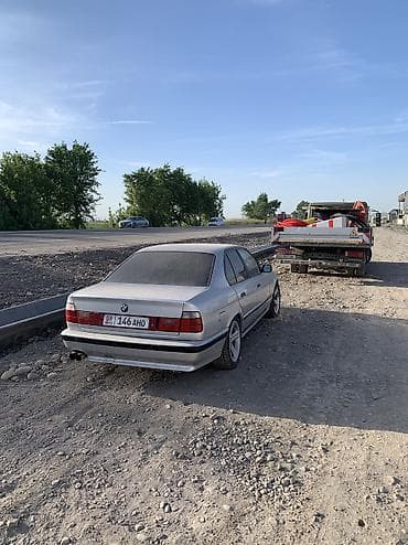 э 39: BMW 530: 1991 г., 2.8 л, Механика, Бензин, Седан — 3