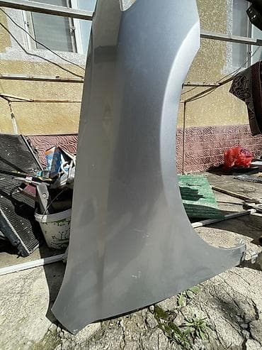 daf 95xf: Крыло Переднее левое Honda, 2004 г., Б/у, Оригинал — 2