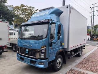 электронные мопеды: Грузовик, Howo, Стандарт, 5 т, Новый — 9