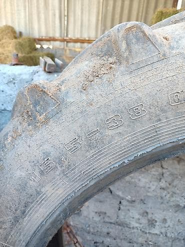 трактор гусеничный: Продаю б.у шыны мтз82 — 2