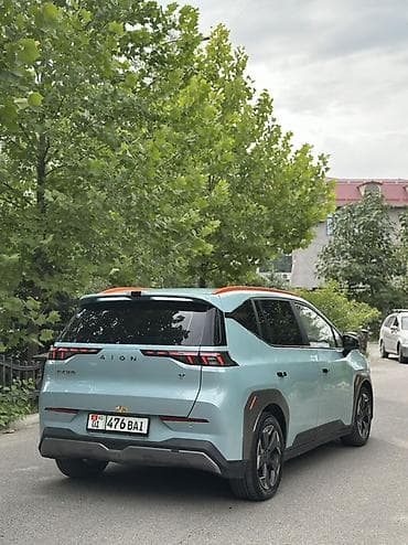 wuling mini ev: GAC Aion Y — полностью электрический компактный кроссовер. Ключевые — 3
