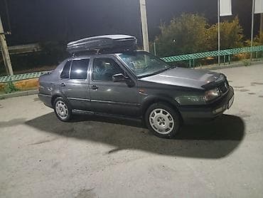 продается автомойка: Volkswagen Vento: 1992 г., 2 л, Механика, Бензин, Седан — 7