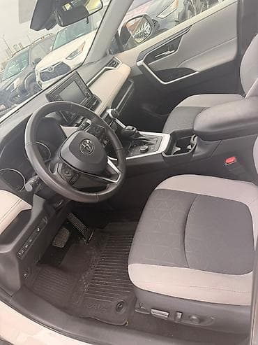 prius v: Toyota RAV4: 2021 г., 2.5 л, Вариатор, Гибрид, Кроссовер — 4