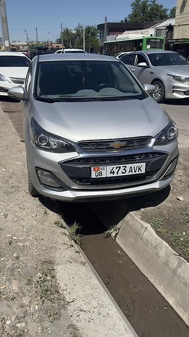 Chevrolet Spark: 2019 г., 1 л, Вариатор, Бензин, Хэтчбэк
