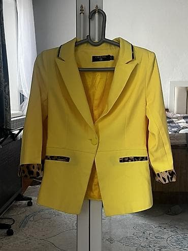 Женская одежда — подборка из 4 предметов 1) Жакет ярко‑жёлтый -