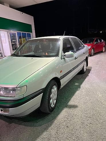 camry 5: Volkswagen Passat: 1994 г., 1.8 л, Ручные, Бензин, Седан — 1