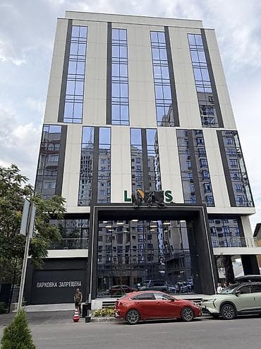 Коммерциялык мүлк: Кеңселерди ижаралоо, 57 м², Бизнес борборунда, Тоолор көрүнүп турат, Коопсуздук системасы менен, Юридикалык дареги менен — 3