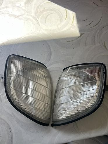 крыло w140: Комплект поворотников Mercedes-Benz 1997 г., Б/у — 1