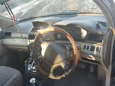 daihatsu urv: Mitsubishi Chariot: 2000 г., 2.4 л, Автомат, Бензин, Минивэн — 5