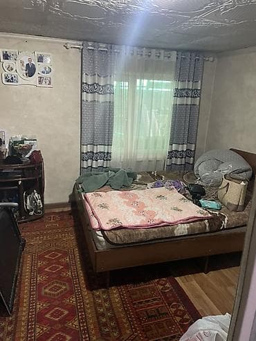 Үйлөр: 🏡 Продаётся уютный частный дом на большом участке — отличное место для — 4