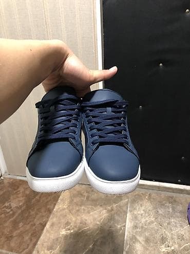 мужские сандали бишкек: Мужские кроссовки, 42, Burberry, Б/у, цвет - Синий, Самовывоз — 3