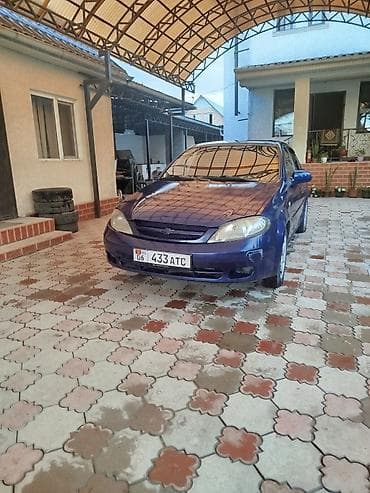 машина салон: Chevrolet Lacetti: 2004 г., Механика, Бензин, Хэтчбэк — 3