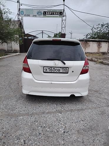 2 8: Honda Fit: 2003 г., 1.3 л, Автомат, Бензин, Хэтчбэк — 6