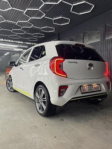 lada 4x4: Kia Picanto: 2019 г., 1 л, Автомат, Бензин, Хэтчбэк — 5