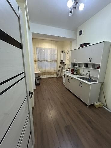 4комнатные квартиры: 1 комната, 35 м², 4 этаж, Косметический ремонт — 4