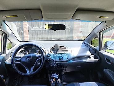 китайские машины электро: Honda Fit: 2008 г., 1.5 л, Механика, Бензин, Хэтчбэк — 5
