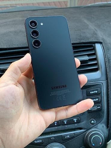 galaxy 23: Samsung Galaxy S23, Б/у, 256 ГБ, цвет - Черный, 2 SIM — 4