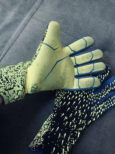 фудбольные перчатки: Вратарские перчатки Adidas Predator (URg 2.0) Покупал за 2500 Одевал в — 2