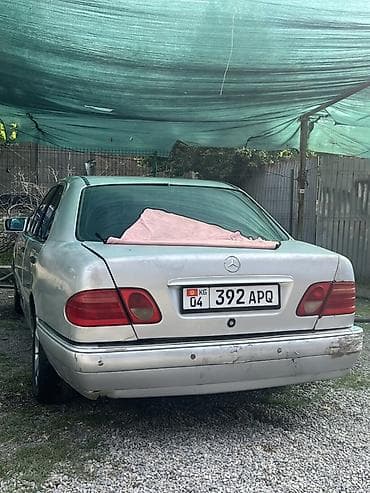 Mercedes-Benz E-Class: 1997 г., 3.2 л, Механика, Бензин, Седан — 2