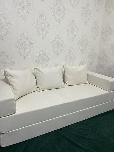 Прямой диван в современном минималистичном стиле. - Цвет