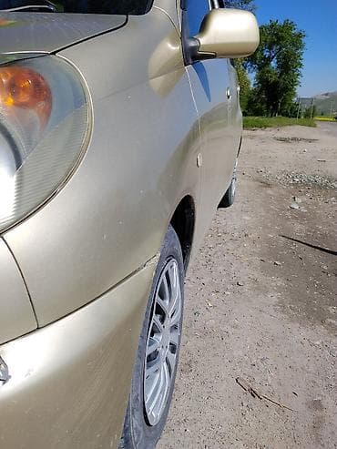 Toyota: Toyota Funcargo: 2001 г., 1.5 л, Автомат, Бензин, Минивэн — 3