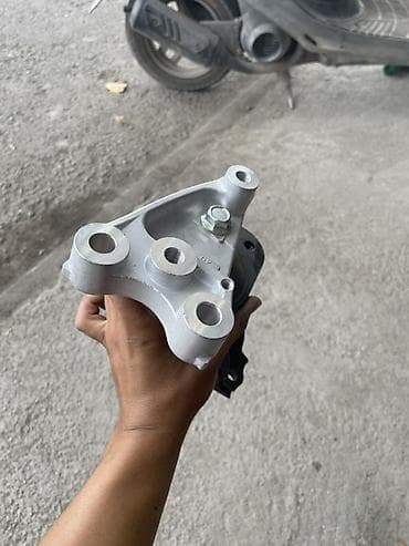 Унаа: Опора двигателя (подушка ДВС) для Honda Civic FD - Тип — 2
