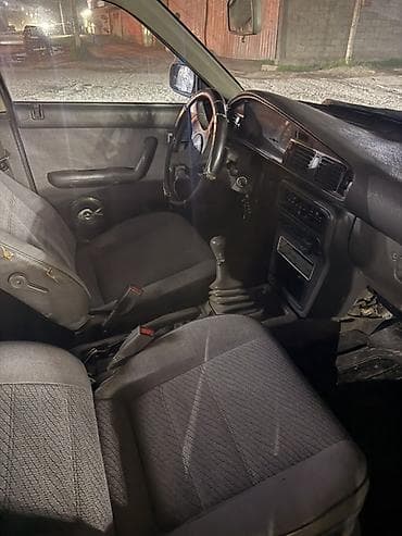 митсубиси кондиционер: Mazda 626: 1990 г., 2 л, Ручные, Бензин, Седан — 6