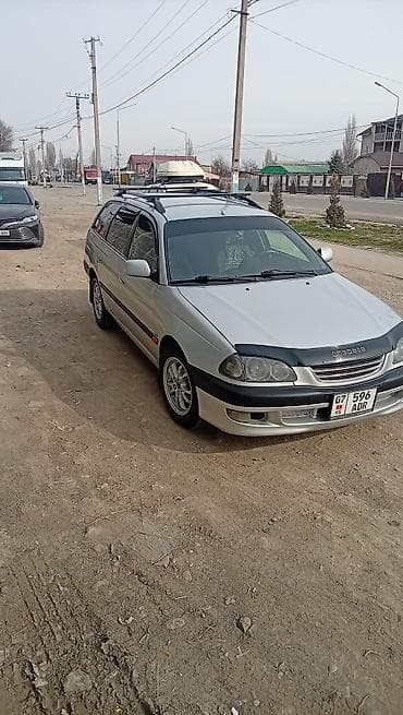 посадка машины: Toyota Avensis: 1998 г., 0.2 л, Бензин, Универсал — 5
