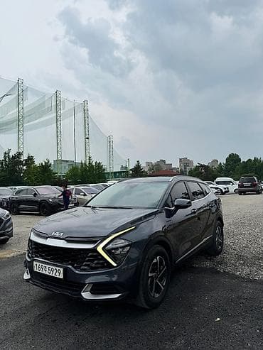 2022: Kia Sportage: 2022 г., Гибрид — 2