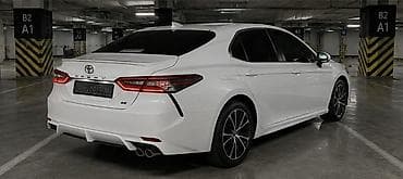 Toyota Camry: 2018 г., 2.5 л, Автомат, Бензин, Седан — 5