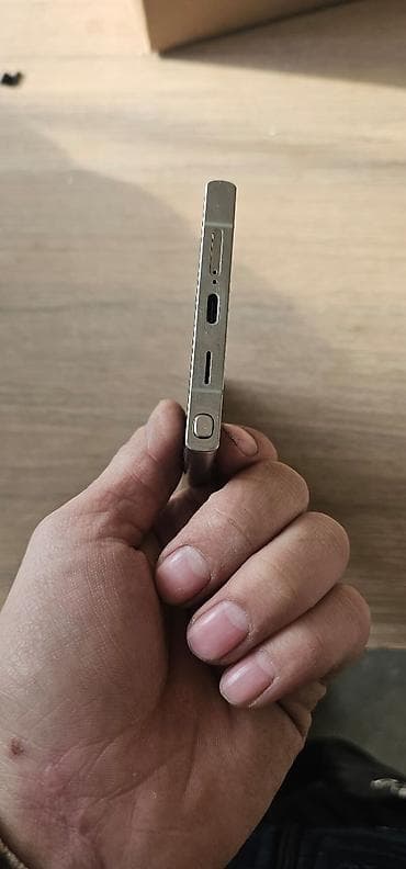 авто динамики: Samsung Galaxy S24 Ultra, Б/у, 256 ГБ, цвет - Серый, 1 SIM, eSIM — 6