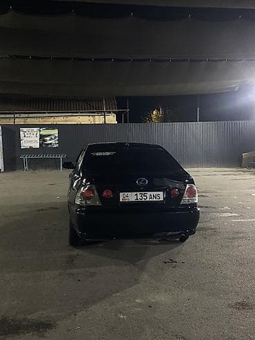 Lexus IS: 2000 г., Бензин, Седан — 4